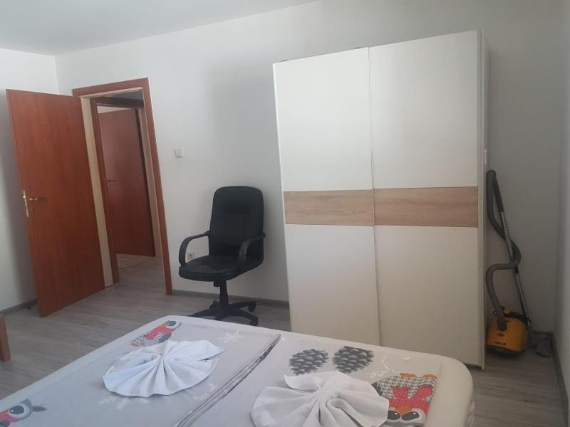 Apartman Salus Tuzla Luaran gambar