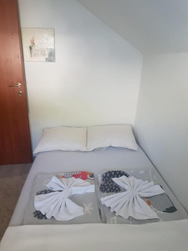 Apartman Salus Tuzla Luaran gambar