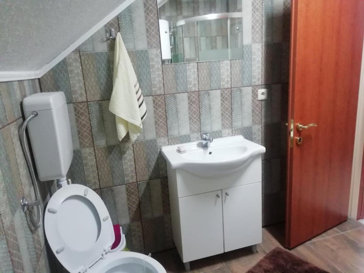 Apartman Salus Tuzla Luaran gambar