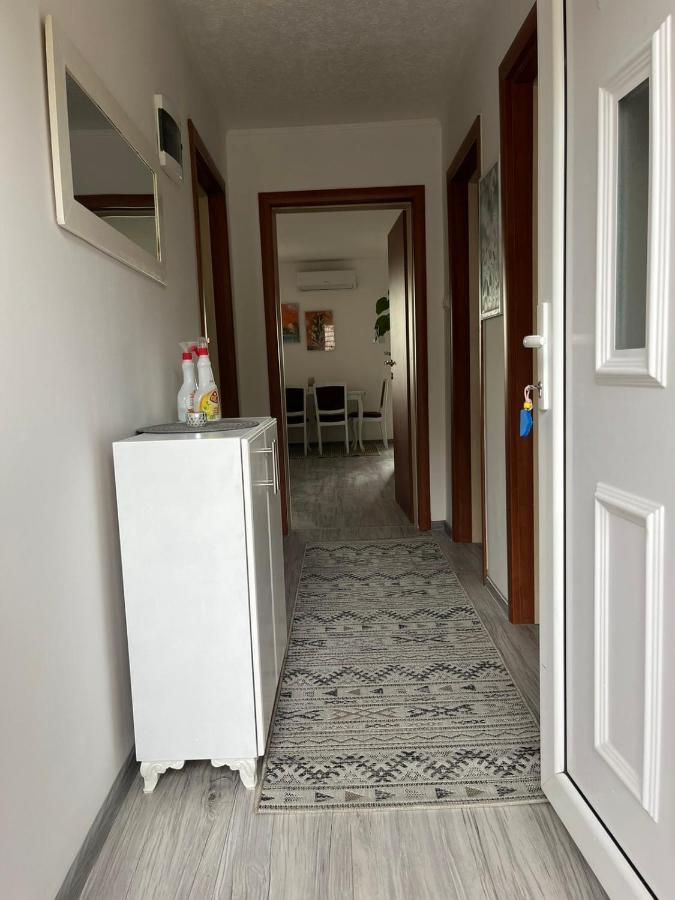 Apartman Salus Tuzla Luaran gambar